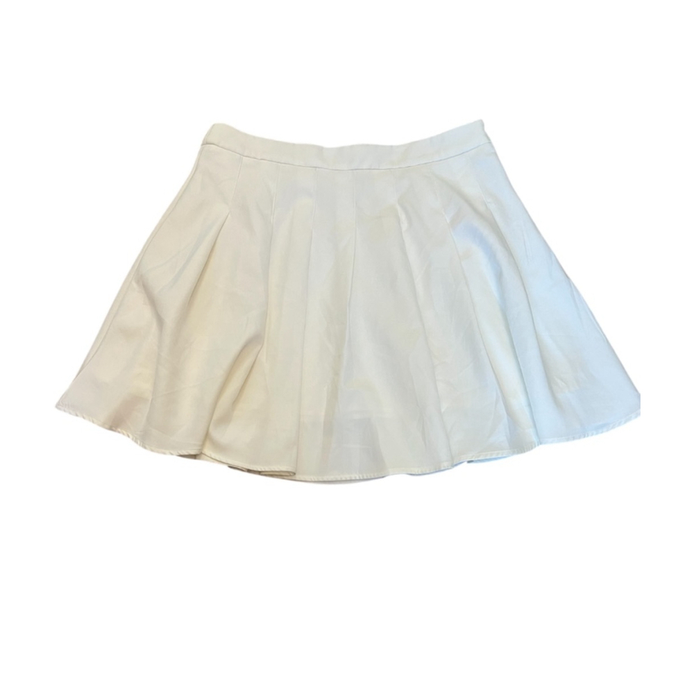 SHEIN CURVES White Pleated High Rise Short Skirt 1XL - Picture 4 of 9